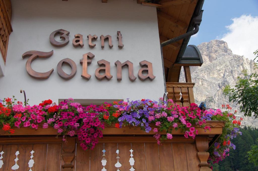 فندق Garni Tofana كورفارا إنْ بادِيا المظهر الخارجي الصورة
